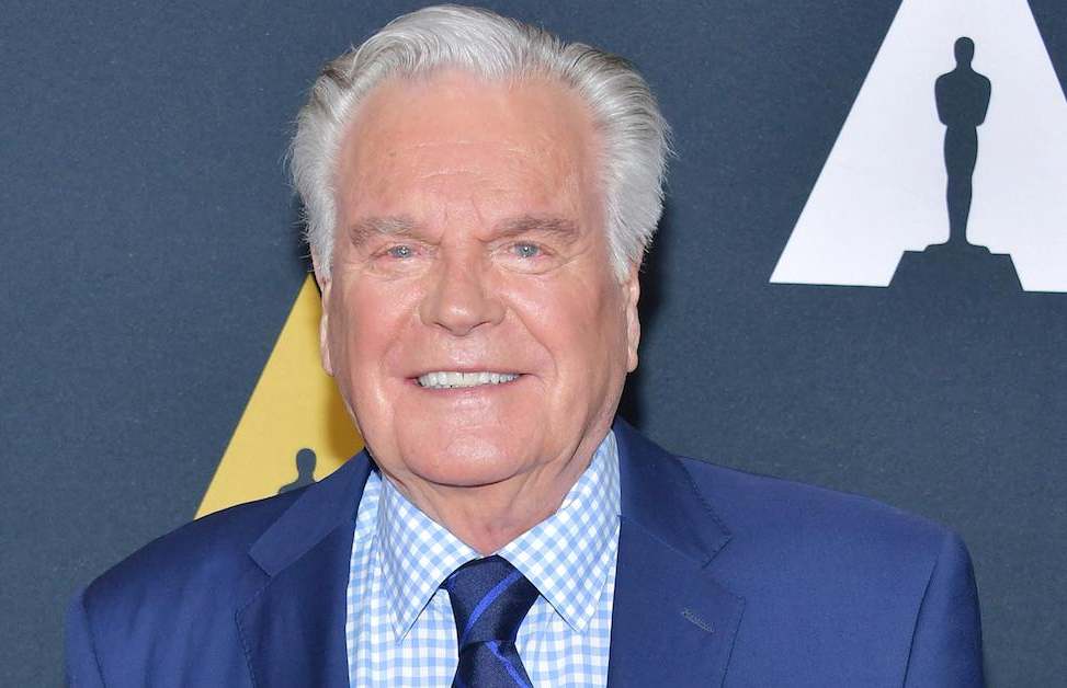 Robert Wagner is alive