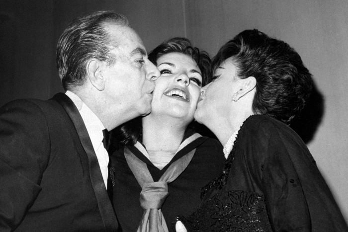 Liza Minnelli looking happy with her parents